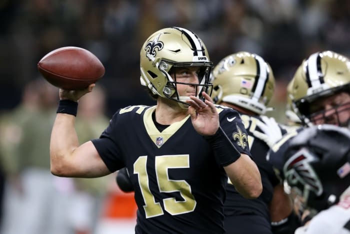 New Orleans Saints quarterback Trevor Siemian (15) makes a throw against the Atlanta Falcons. Mandatory Credit: Chuck Cook-USA TODAY